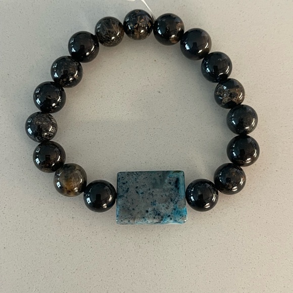 Elegant Black Fossil Coral and Blue Apatite Beaded Bracelet 6.5” - Picture 6 of 9